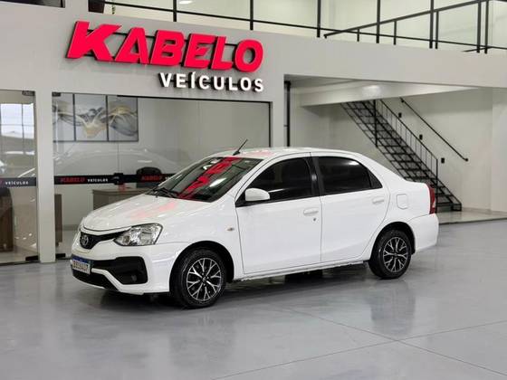 TOYOTA ETIOS 1.5 XS SEDAN 16V FLEX 4P AUTOMÁTICO